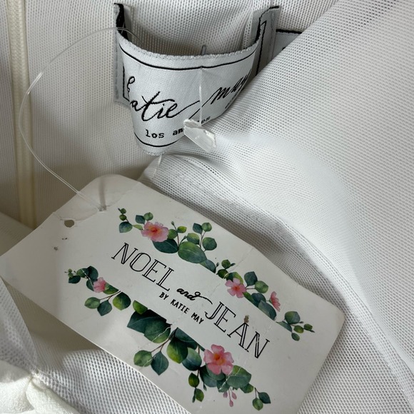 Katie May Come On Home NWT Twisted Strapless‎ Midi-Dress Ivory Satin Feel Small - Picture 7 of 9